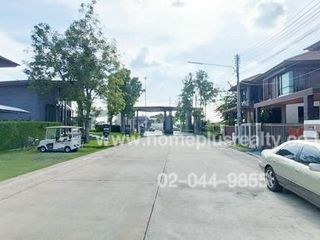 For sale 3 bedrooms house in Mueang Nakhon Pathom, Nakhon Pathom