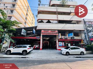 For sale 4 Beds retail Space in Din Daeng, Bangkok