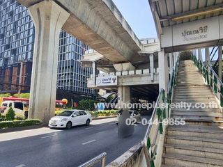 Wohnung zum Kauf mit 2 Zimmer in Phra Khanong, Bangkok