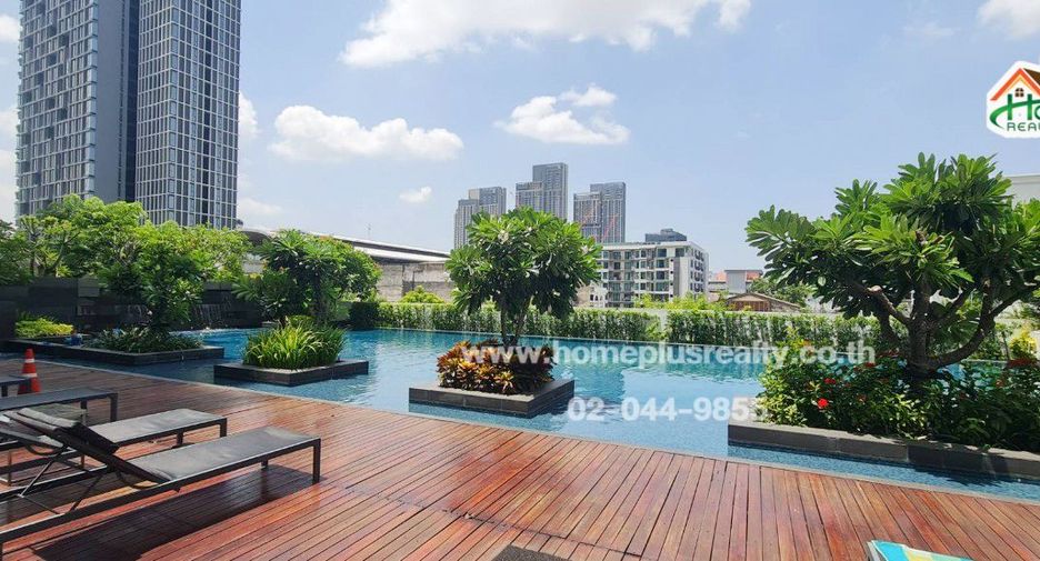 À vendre 2 chambres condo à Phra Khanong, Bangkok