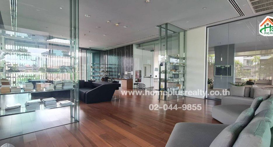 À vendre 2 chambres condo à Phra Khanong, Bangkok