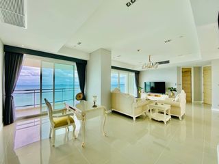 For rent 3 bed condo in Bang Lamung, Chonburi