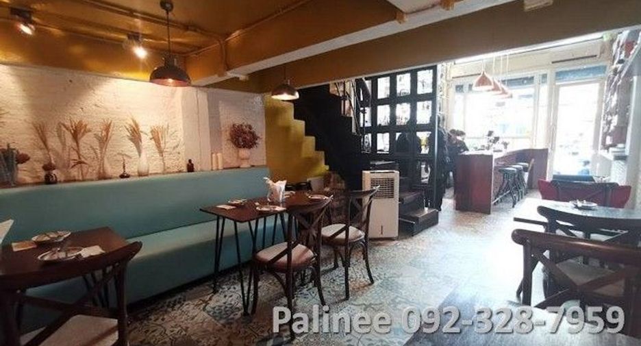 For rent and for sale 2 bedrooms retail Space in Watthana, Bangkok
