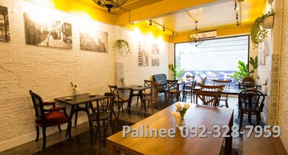 For rent and for sale 2 bedrooms retail Space in Watthana, Bangkok