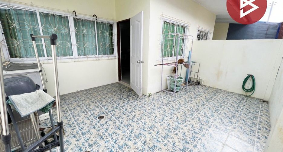 For sale 1 bed townhouse in Mueang Nakhon Si Thammarat, Nakhon Si Thammarat