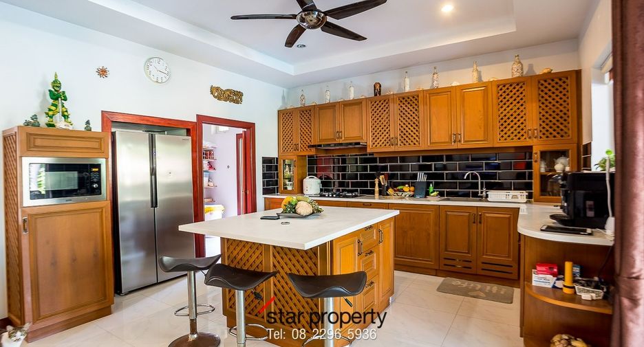 For sale 3 bedrooms villa in Sam Roi Yot, Prachuap Khiri Khan