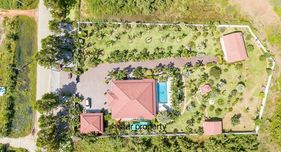 For sale 3 bedrooms villa in Sam Roi Yot, Prachuap Khiri Khan