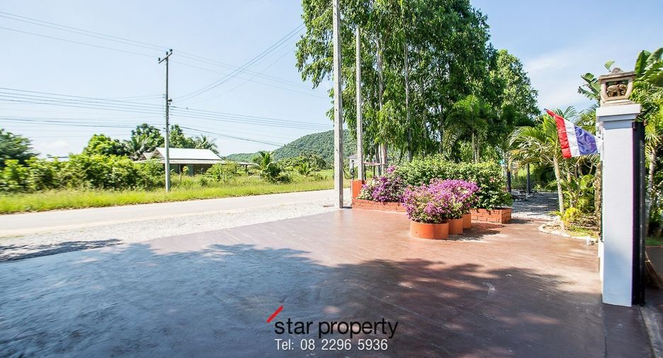 For sale 3 bedrooms villa in Sam Roi Yot, Prachuap Khiri Khan