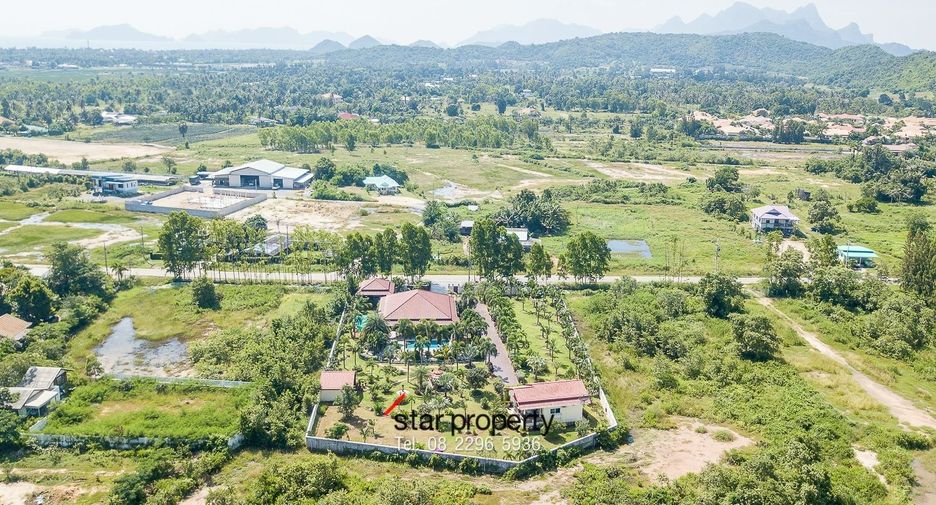 For sale 3 bedrooms villa in Sam Roi Yot, Prachuap Khiri Khan