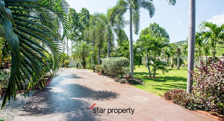 For sale 3 bedrooms villa in Sam Roi Yot, Prachuap Khiri Khan