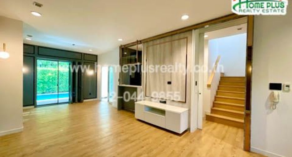 For sale 3 bedrooms house in Khan Na Yao, Bangkok