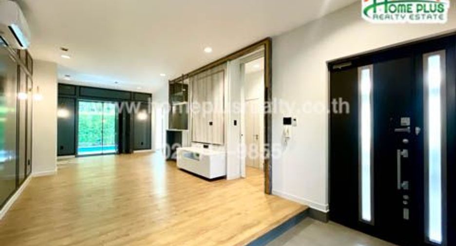 For sale 3 bedrooms house in Khan Na Yao, Bangkok