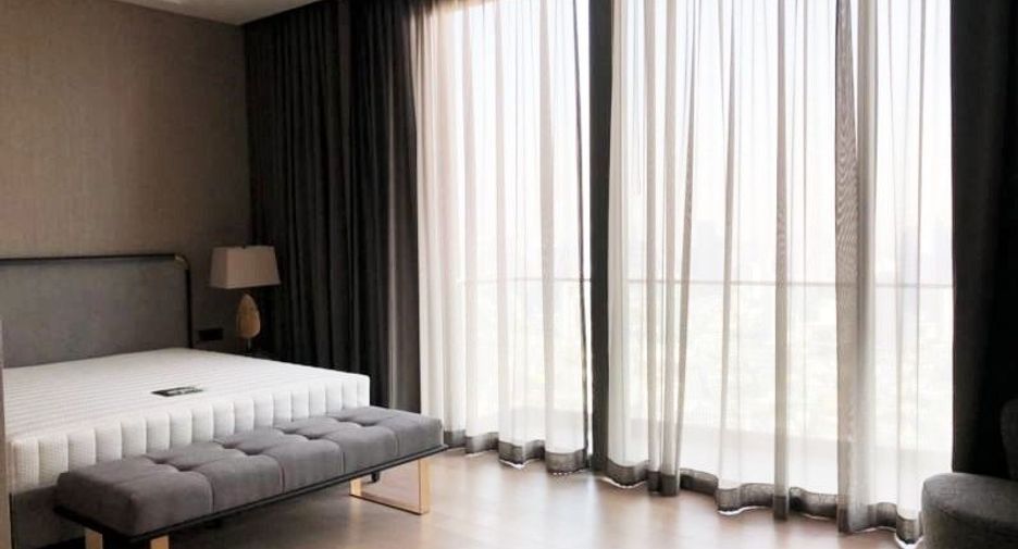 For rent 3 bed condo in Khlong San, Bangkok