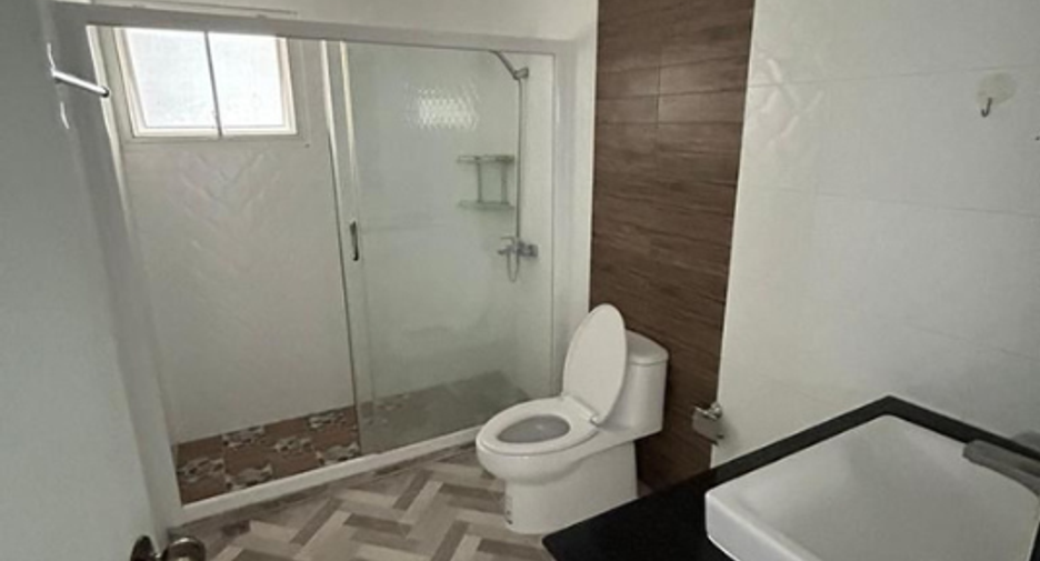 Wohnung zum Kauf mit 3 Zimmer in Khlong Toei, Bangkok