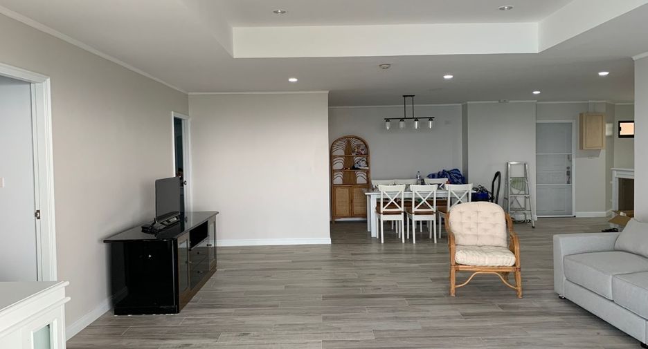 For sale 3 bedrooms condo in Cha Am, Phetchaburi