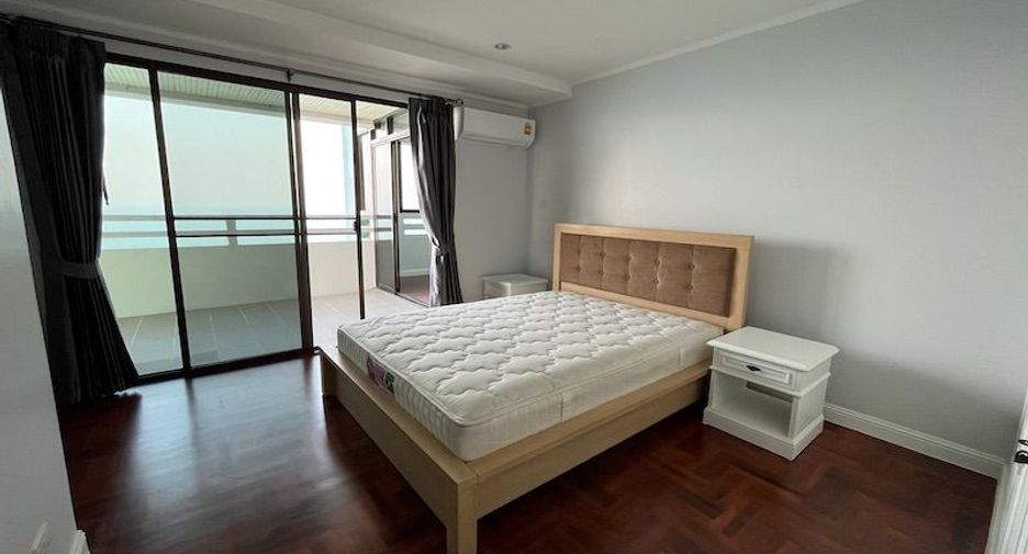 For sale 3 bedrooms condo in Cha Am, Phetchaburi