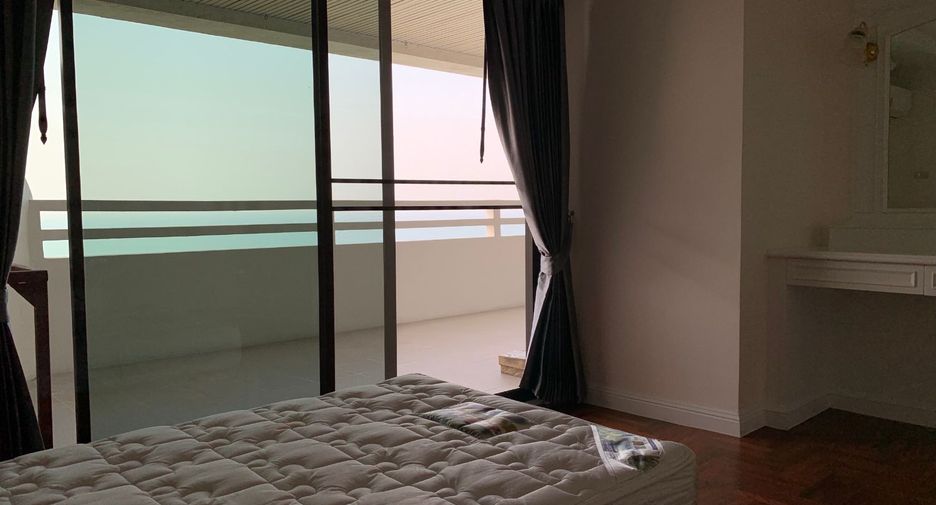 For sale 3 bedrooms condo in Cha Am, Phetchaburi