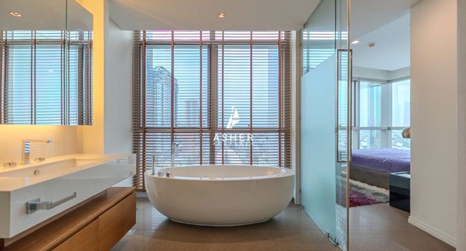 Condo en venta de 3 habitaciones en Sathon, Bangkok
