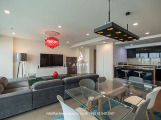 For sale 3 ベッドルーム condo in Sathon, Bangkok
