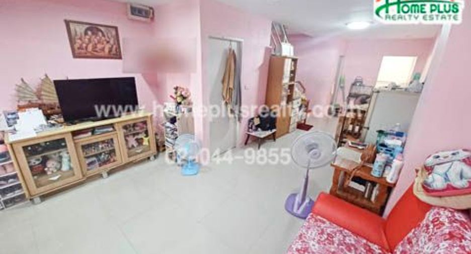 For sale 2 bedrooms townhouse in Lat Lum Kaeo, Pathum Thani