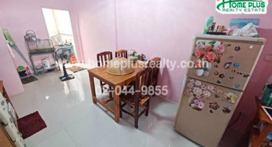 For sale 2 bedrooms townhouse in Lat Lum Kaeo, Pathum Thani