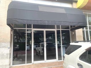 For rent 10 bedrooms retail Space in Khlong San, Bangkok