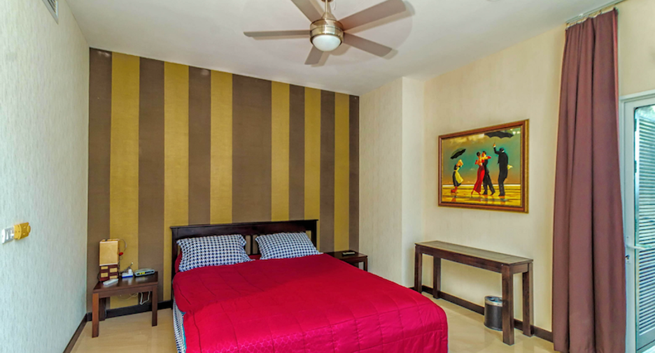 For sale 2 bedrooms condo in Mueang Phuket, Phuket