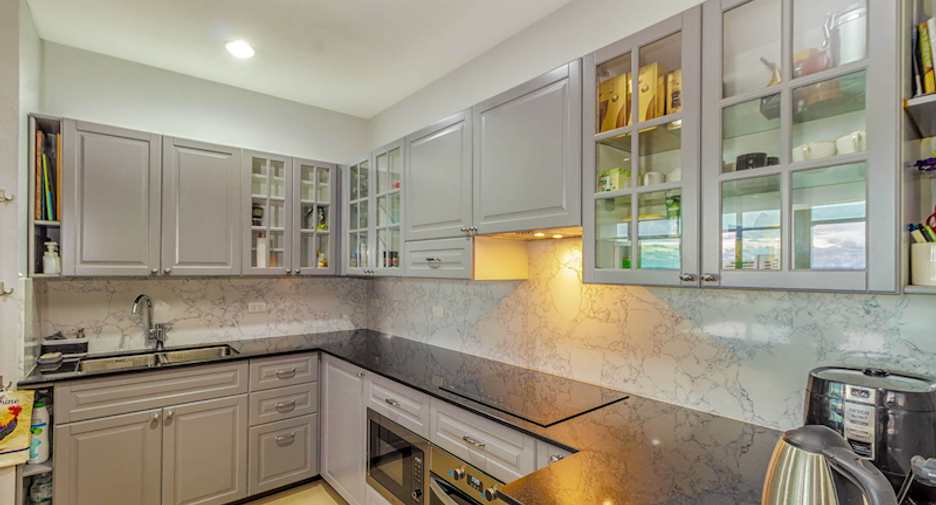 For sale 2 bedrooms condo in Mueang Phuket, Phuket