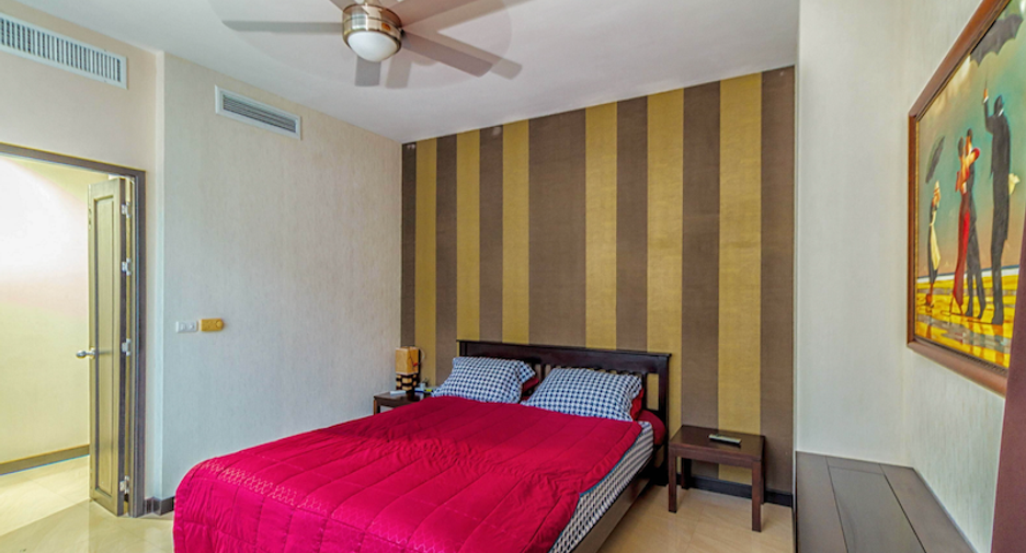 For sale 2 bedrooms condo in Mueang Phuket, Phuket