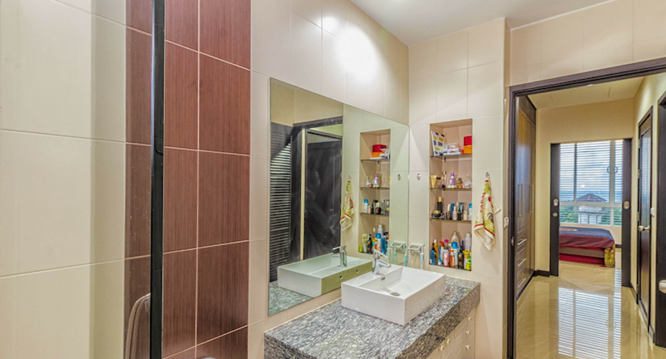 For sale 2 bedrooms condo in Mueang Phuket, Phuket