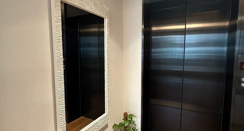 Condo en alquiler de 2 habitaciones en Khlong Toei, Bangkok