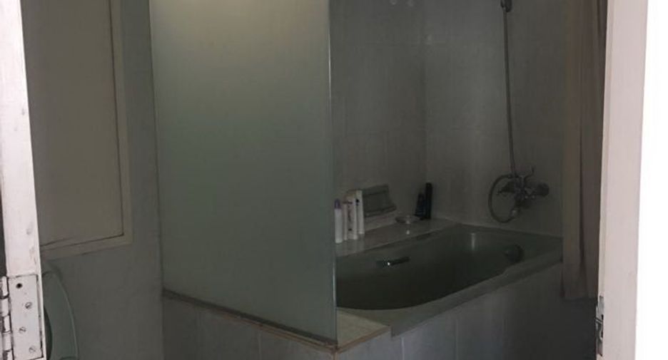 For rent 4 ベッドルーム condo in Watthana, Bangkok