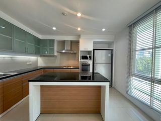 For rent 4 ベッドルーム apartment in Watthana, Bangkok