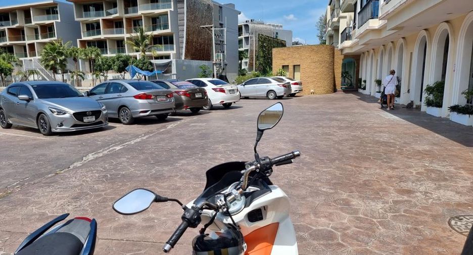 For sale 2 bedrooms condo in Mueang Phuket, Phuket