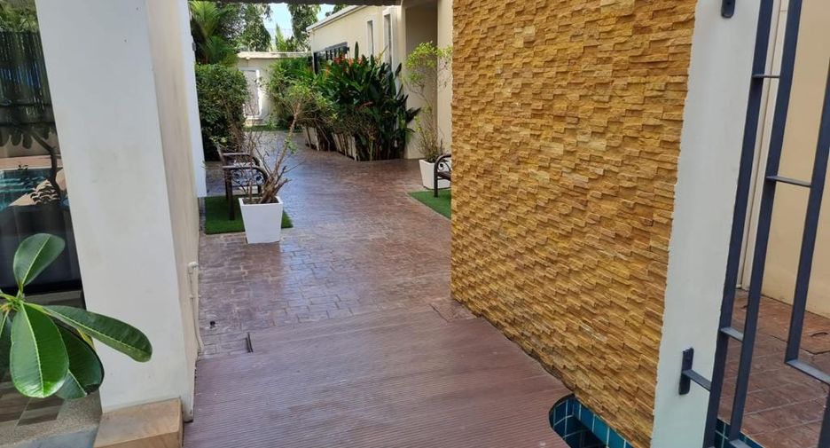 For sale 2 bedrooms condo in Mueang Phuket, Phuket