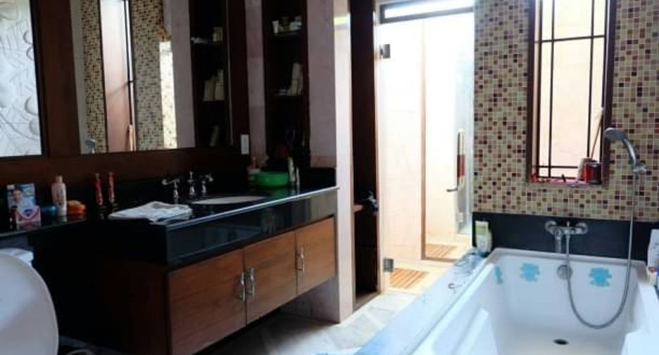 Haus zum Kauf mit 4 Zimmer in Mueang Lamphun, Lamphun