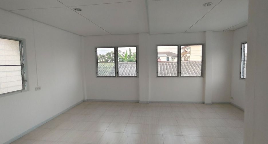 For sale 3 bedrooms house in Saphan Sung, Bangkok