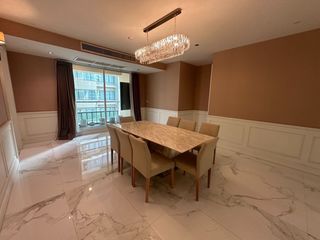 Wohnung zur Miete mit 4 Zimmer in Khlong Toei, Bangkok
