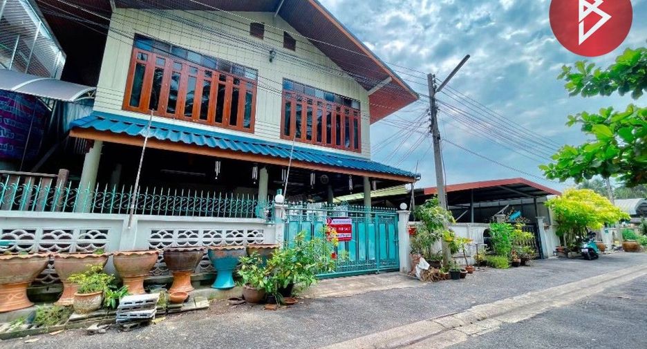 For sale 4 bed house in Mueang Samut Songkhram, Samut Songkhram