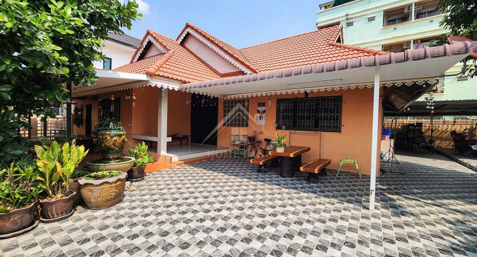 For sale 3 bed house in Din Daeng, Bangkok