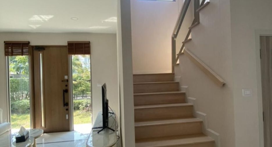 For rent and for sale 4 bedrooms house in Lat Krabang, Bangkok