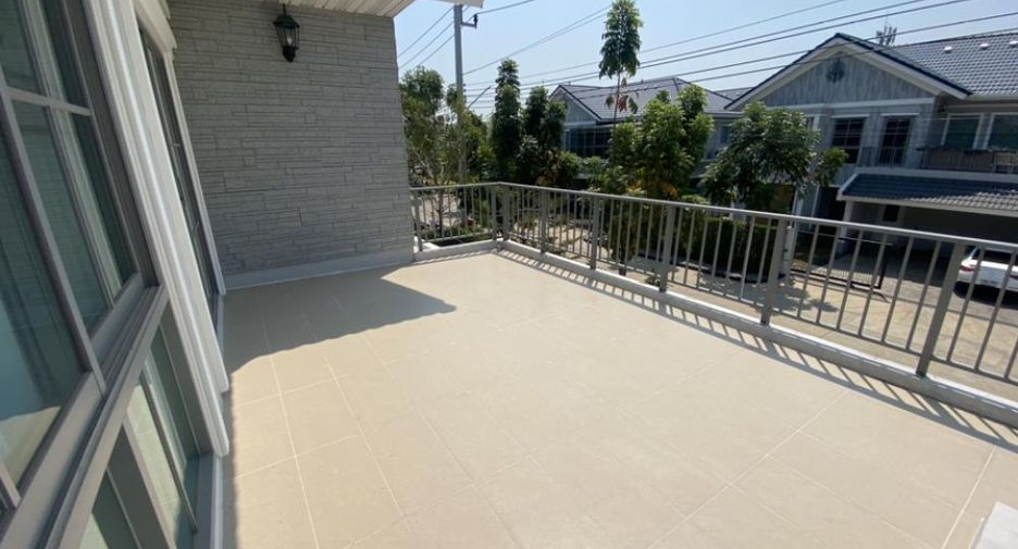 For rent and for sale 4 bedrooms house in Lat Krabang, Bangkok