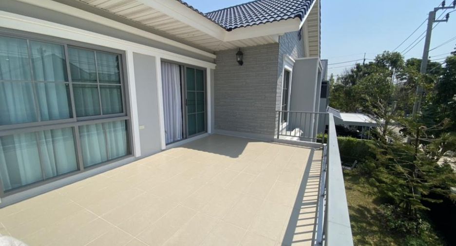 For rent and for sale 4 bedrooms house in Lat Krabang, Bangkok