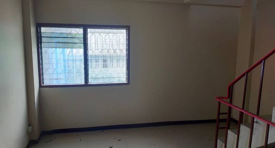 For rent そして for sale retail Space in Mueang Chiang Mai, Chiang Mai