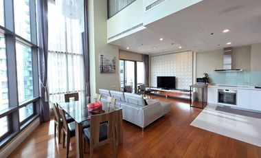 For sale 3 bedrooms condo in Khlong Toei, Bangkok