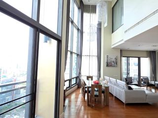 À vendre 3 chambres condo à Khlong Toei, Bangkok