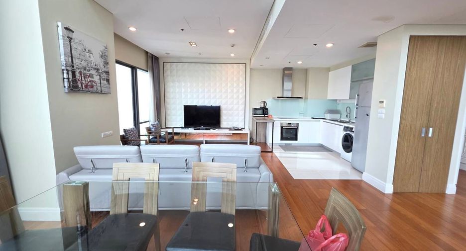 For sale 3 bedrooms condo in Khlong Toei, Bangkok