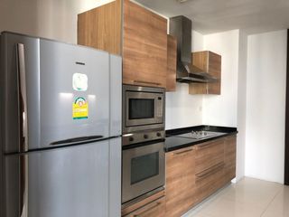 For rent 4 bedrooms condo in Watthana, Bangkok