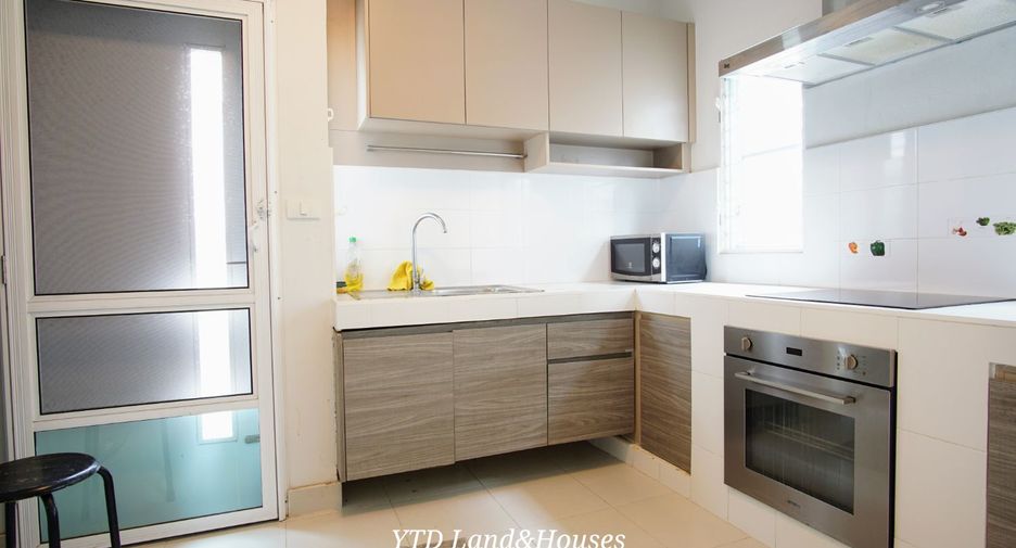 For rent 3 bedrooms house in Bang Phli, Samut Prakan
