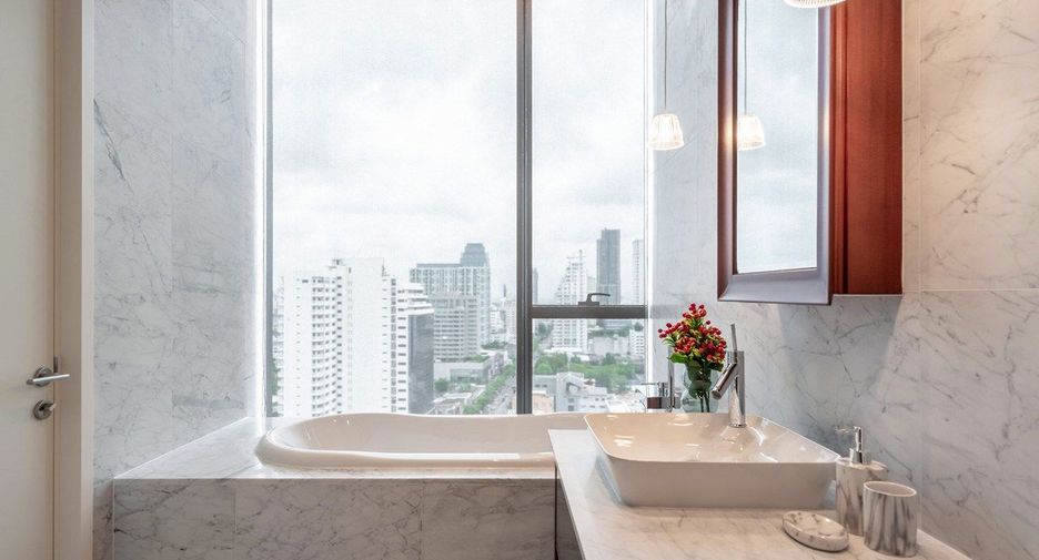 Wohnung zur Miete und zum Kauf mit 2 Zimmer in Watthana, Bangkok